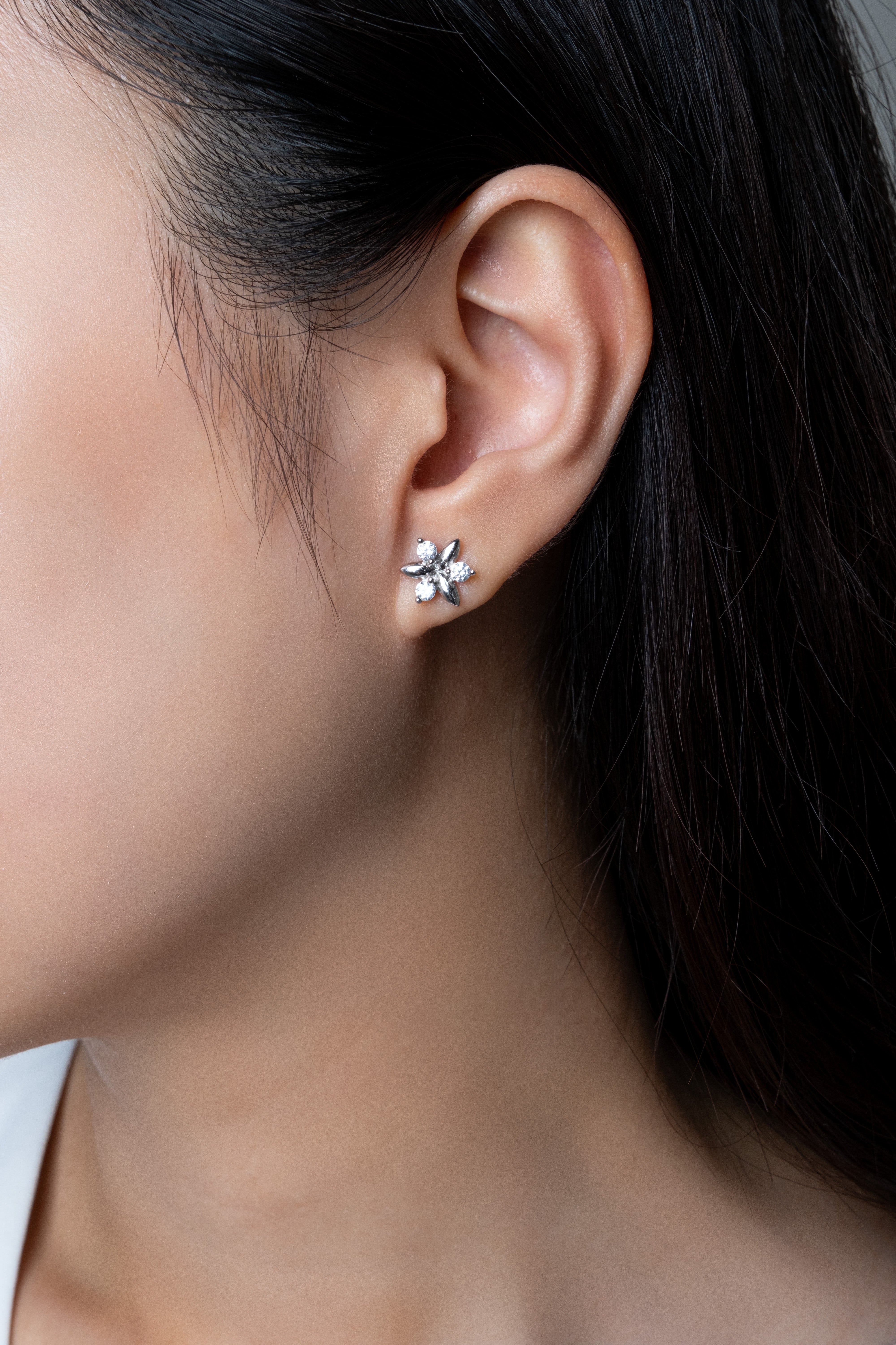 Gwen Poinsettia Earrings